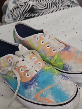 Vans Retro Mart Pastel Spray Paint Sneakers Size 7.5
